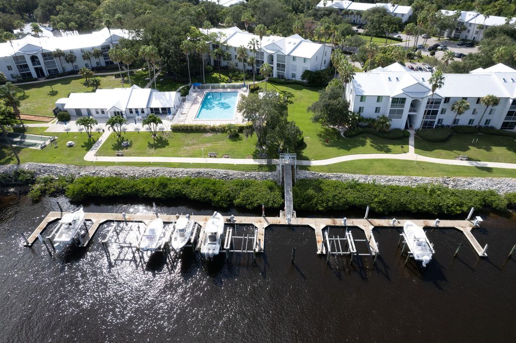 2502 SE Anchorage Cv Apt E-3, Port St Lucie, FL 34952