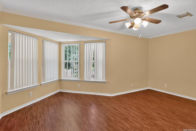 8626 Park Olympia, Universal City, TX 78148