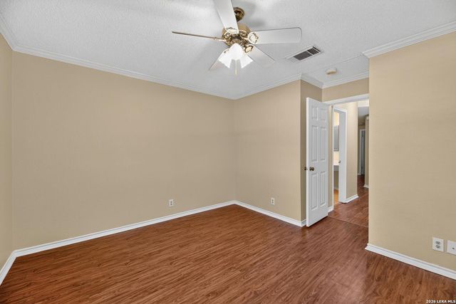 8626 Park Olympia, Universal City, TX 78148