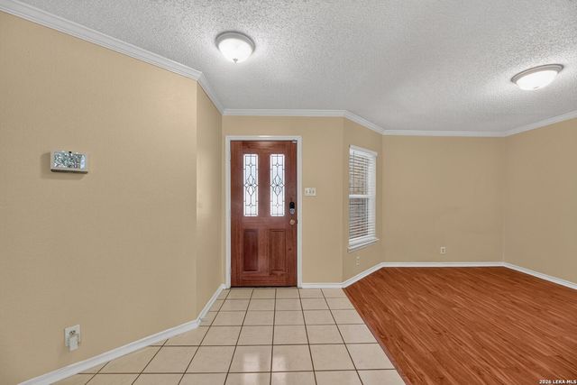8626 Park Olympia, Universal City, TX 78148