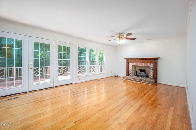 712 Flagstone Way, Durham, NC 27712