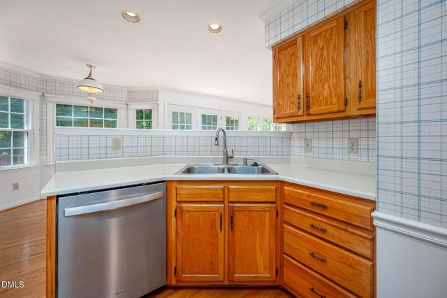 712 Flagstone Way, Durham, NC 27712
