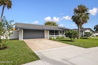 1647 S Palmetto Avenue, South Daytona, FL 32119