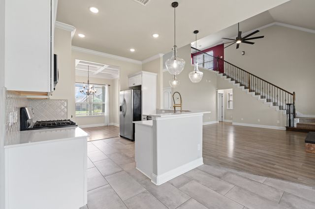 906 Bent Wood Lane, Cleburne, TX 76033