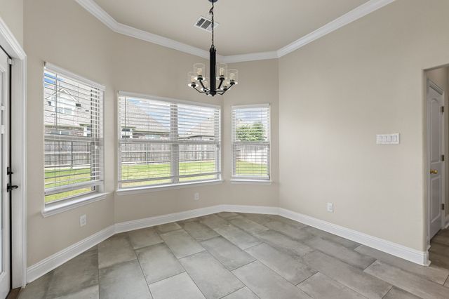 906 Bent Wood Lane, Cleburne, TX 76033