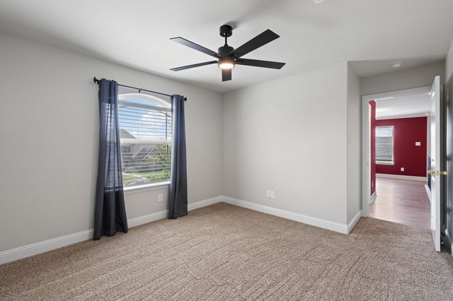 906 Bent Wood Lane, Cleburne, TX 76033