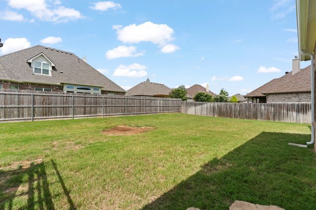 906 Bent Wood Lane, Cleburne, TX 76033