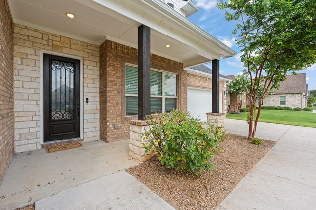 906 Bent Wood Lane, Cleburne, TX 76033