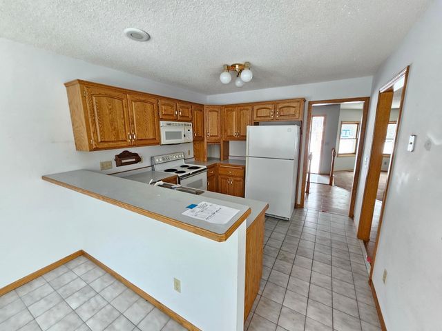 13208 Zion Street NW, Coon Rapids, MN 55448