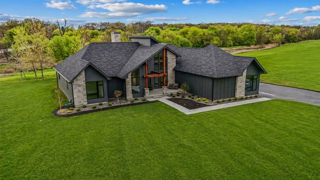 4311 Red Tail Lane, Johnsburg, IL 60051