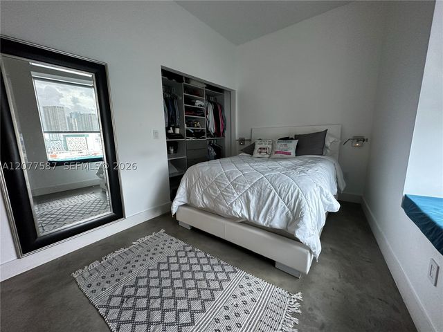 10 SW South River Dr PH102, Miami, FL 33130