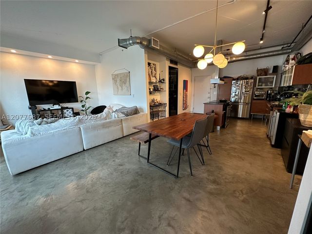 10 SW South River Dr PH102, Miami, FL 33130
