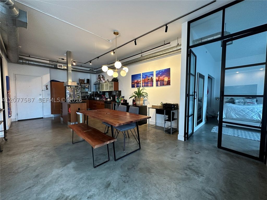 10 SW South River Dr PH102, Miami, FL 33130