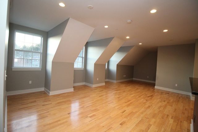 1 Powder Mill Square 404A, Andover, MA 01810