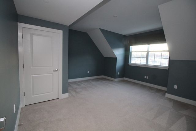 1 Powder Mill Square 404A, Andover, MA 01810