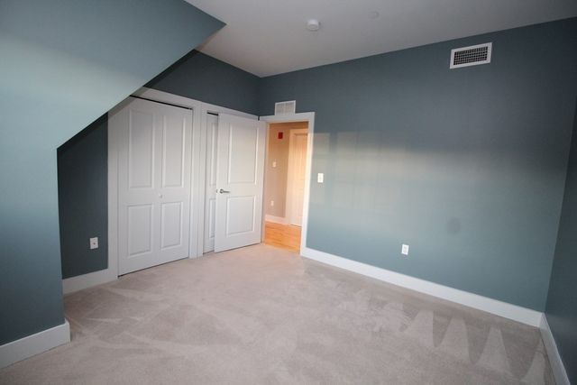 1 Powder Mill Square 404A, Andover, MA 01810