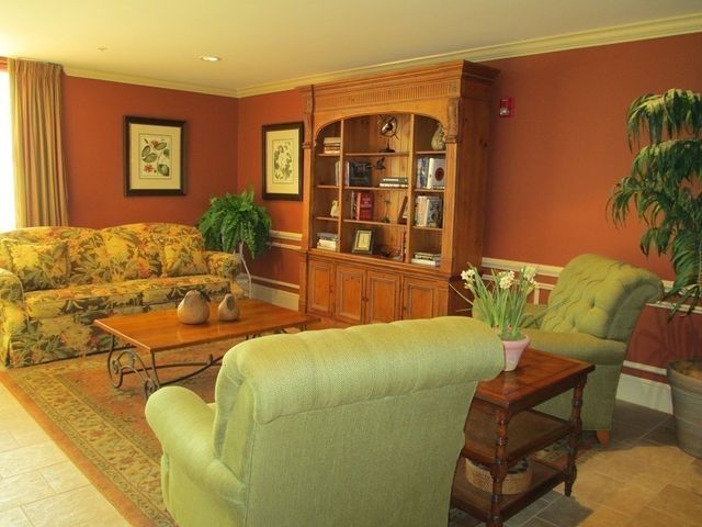 1 Powder Mill Square 404A, Andover, MA 01810