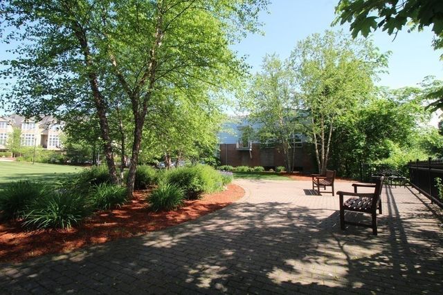 1 Powder Mill Square 404A, Andover, MA 01810
