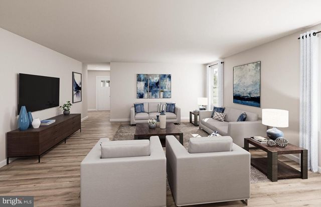 1852 CARACAS BLVD, Martinsburg, WV 25403