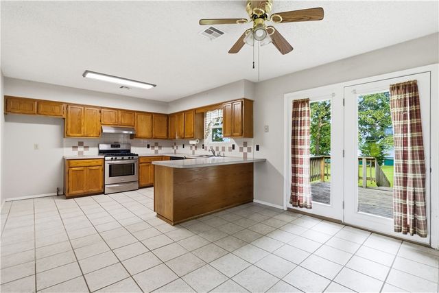 311 Wayne Villines Road, Prairie Grove, AR 72753