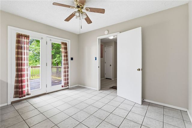 311 Wayne Villines Road, Prairie Grove, AR 72753