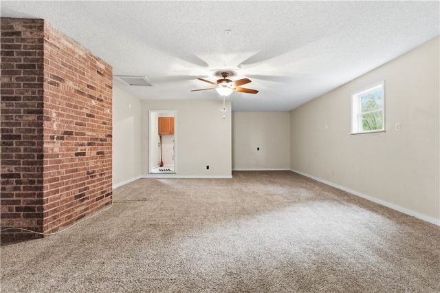 311 Wayne Villines Road, Prairie Grove, AR 72753