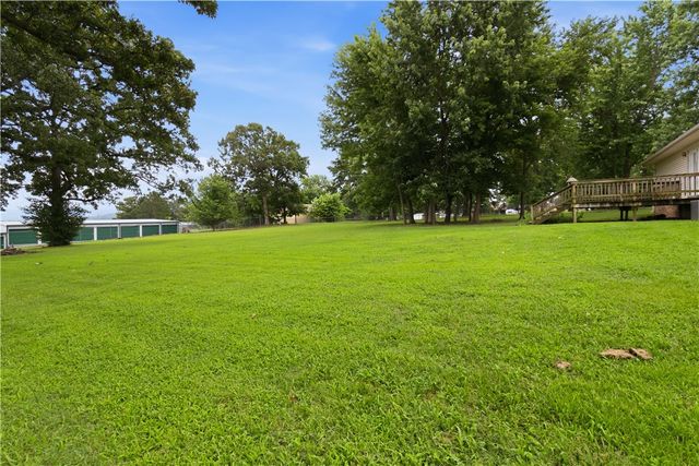 311 Wayne Villines Road, Prairie Grove, AR 72753