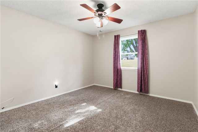 311 Wayne Villines Road, Prairie Grove, AR 72753