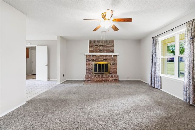 311 Wayne Villines Road, Prairie Grove, AR 72753