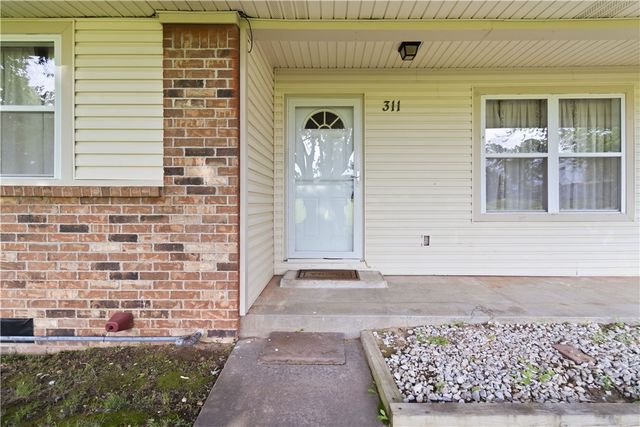 311 Wayne Villines Road, Prairie Grove, AR 72753