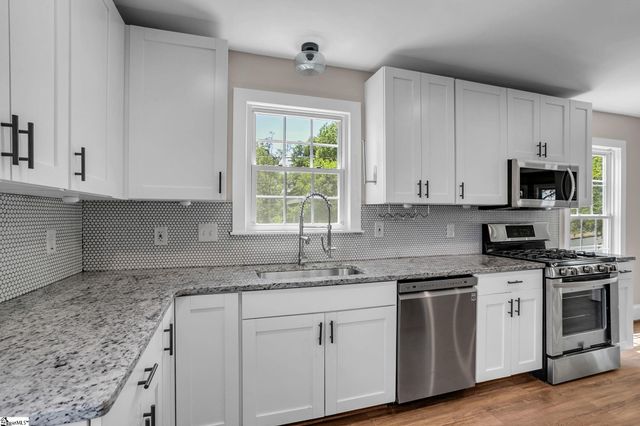 15 Craven Street, Greenville, SC 29611