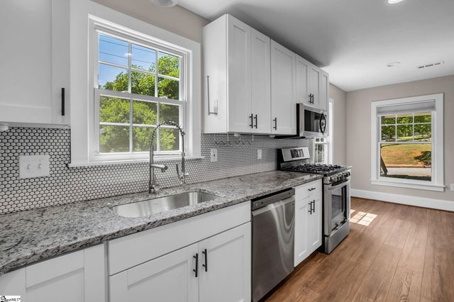 15 Craven Street, Greenville, SC 29611