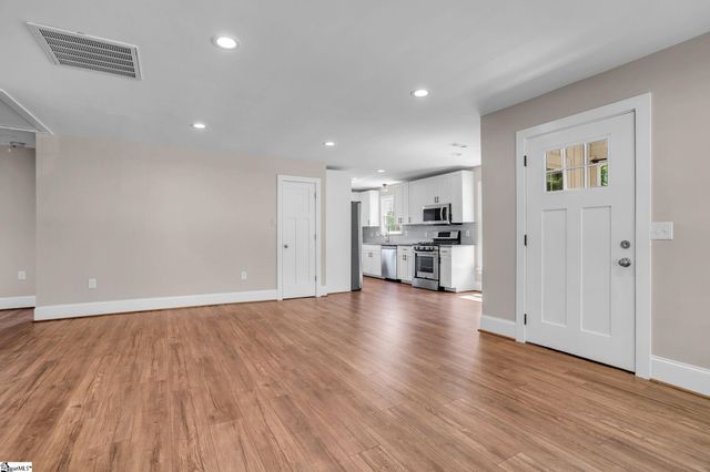 15 Craven Street, Greenville, SC 29611