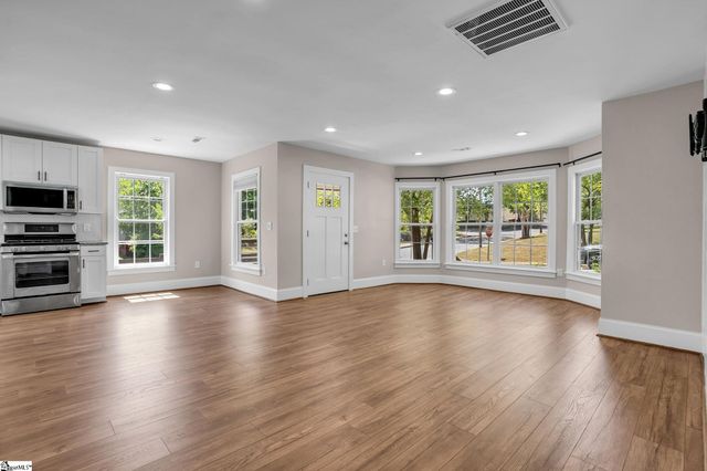 15 Craven Street, Greenville, SC 29611