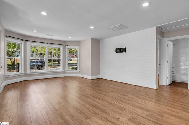 15 Craven Street, Greenville, SC 29611