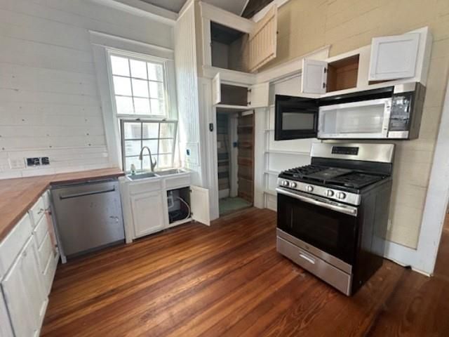 1707 18th Street, Galveston, TX 77550