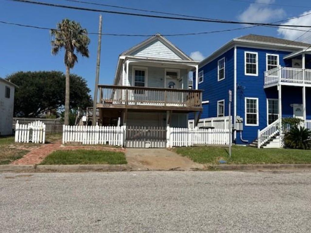1707 18th Street, Galveston, TX 77550