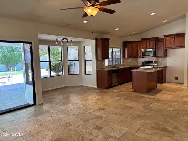 2951 N CARRIAGE Lane, Chandler, AZ 85224