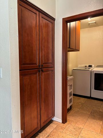 2951 N CARRIAGE Lane, Chandler, AZ 85224