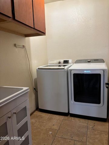 2951 N CARRIAGE Lane, Chandler, AZ 85224