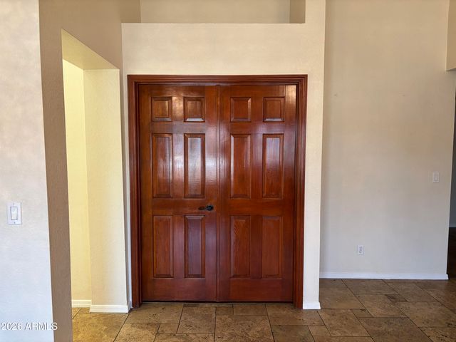 2951 N CARRIAGE Lane, Chandler, AZ 85224