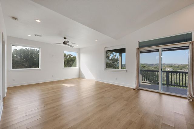 429 Summit Ridge DR N, Point Venture, TX 78645