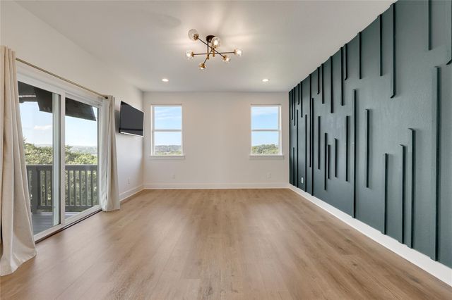 429 Summit Ridge DR N, Point Venture, TX 78645
