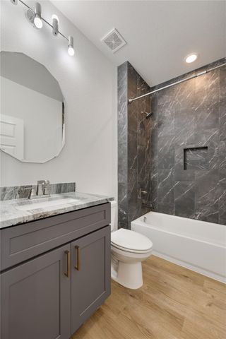 429 Summit Ridge DR N, Point Venture, TX 78645
