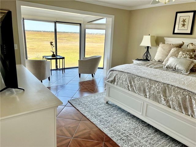 372 Moss Oak Circle, St Simons Island, GA 31522