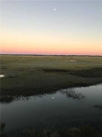 372 Moss Oak Circle, St Simons Island, GA 31522