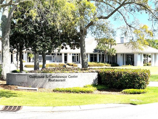 372 Moss Oak Circle, St Simons Island, GA 31522