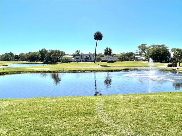 372 Moss Oak Circle, St Simons Island, GA 31522