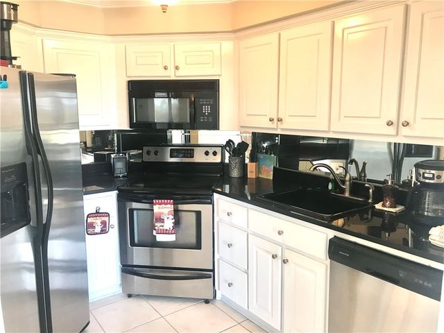 372 Moss Oak Circle, St Simons Island, GA 31522