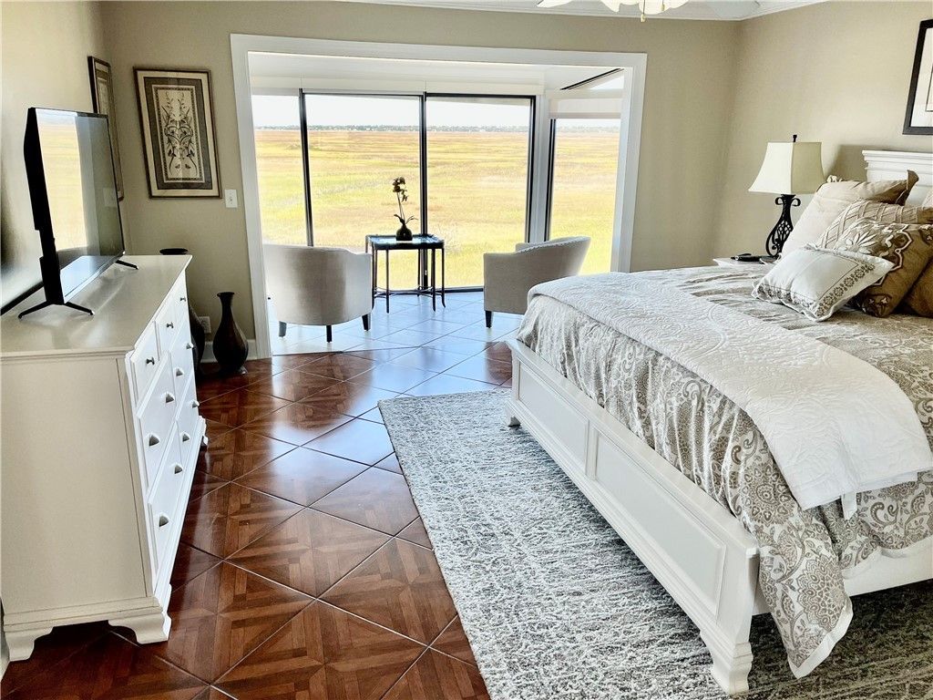 372 Moss Oak Circle, St Simons Island, GA 31522